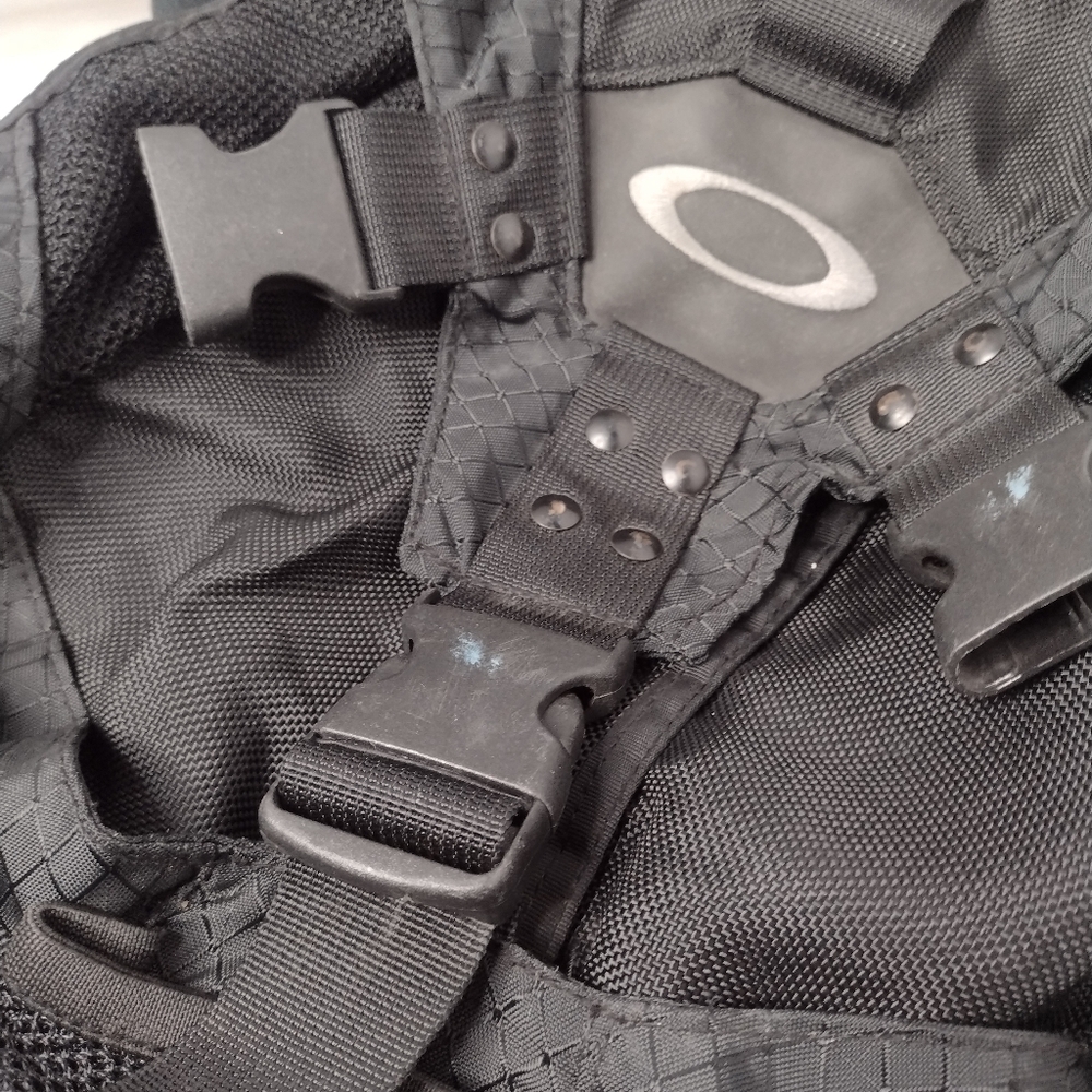 Backpack - Picture 4 of 9